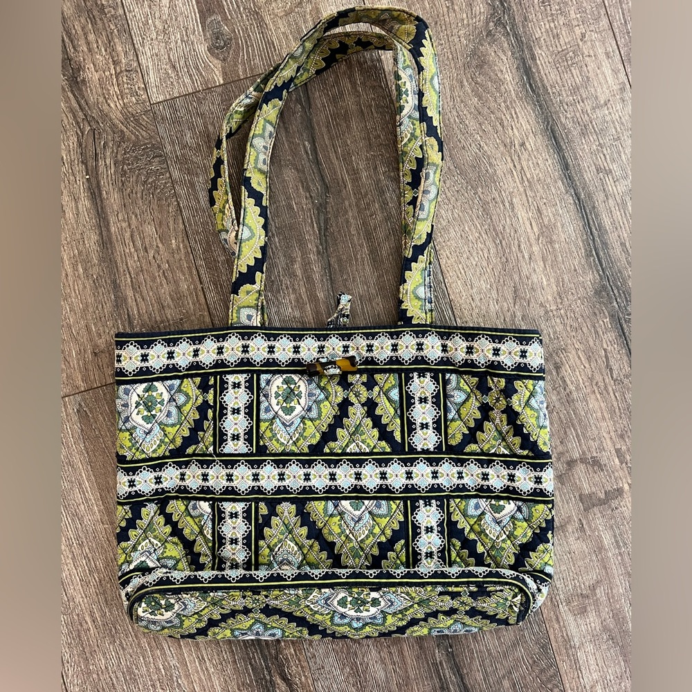 Vera Bradley Shoulder Tote in Cambridge. Toggle closure **Retired Print**